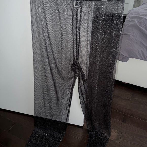 See through black pants in size small - Picture 4 of 5